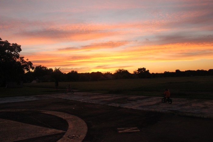 09 SEPTEMBER 2012 - pOINTS North, West Columbia Texas.